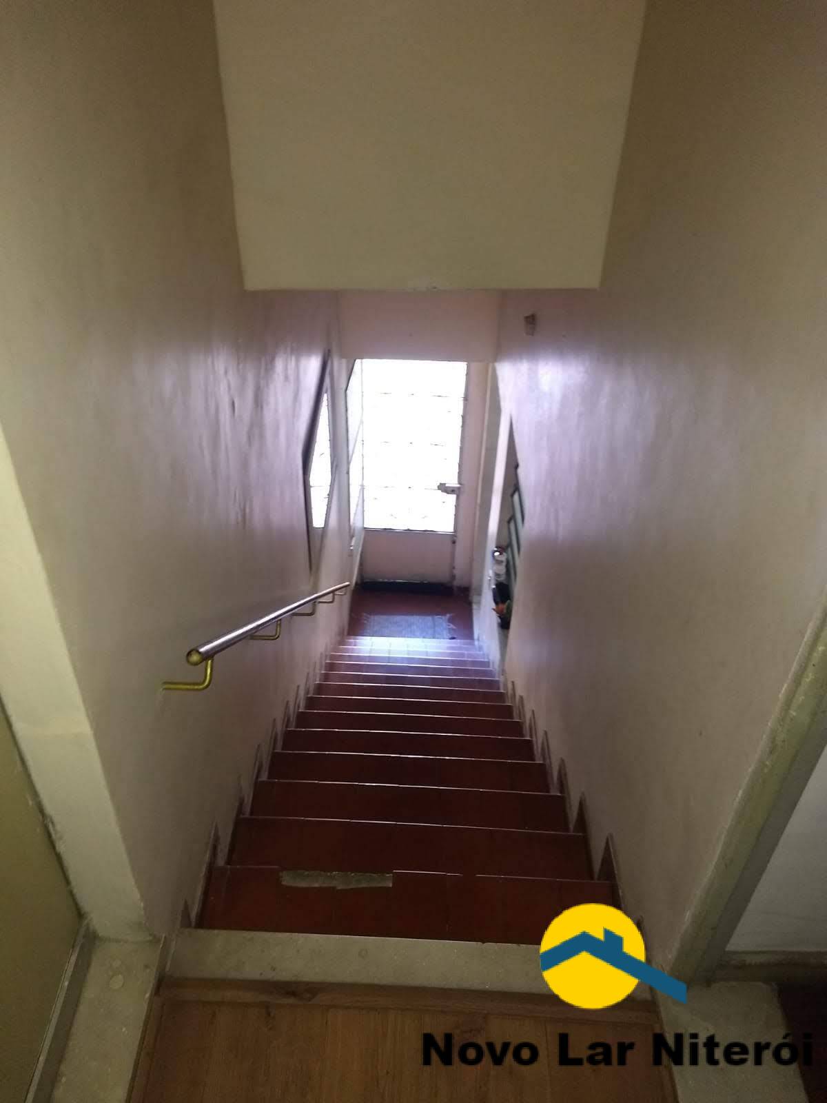 Casa à venda com 4 quartos, 300m² - Foto 6