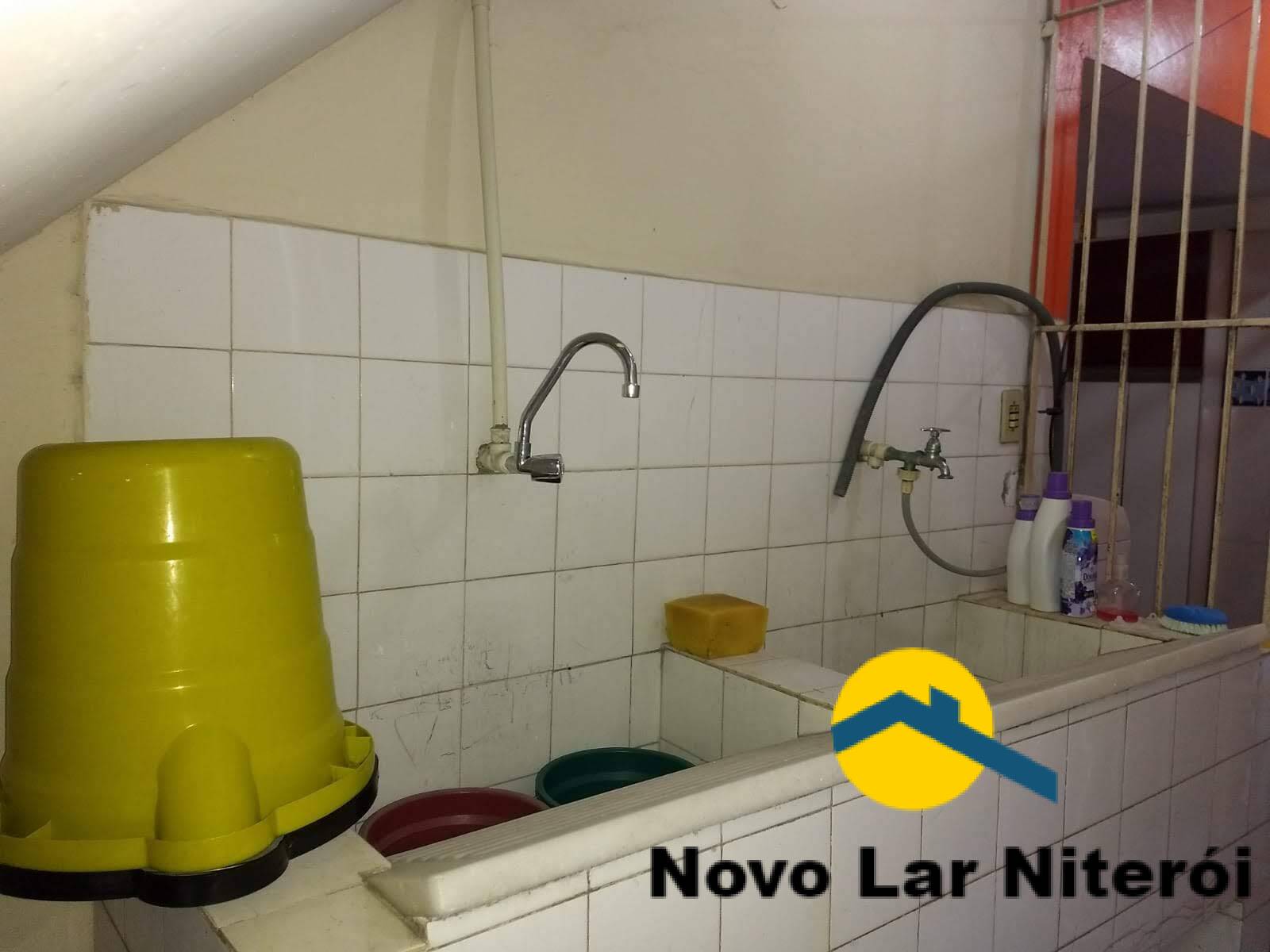 Casa à venda com 4 quartos, 300m² - Foto 23