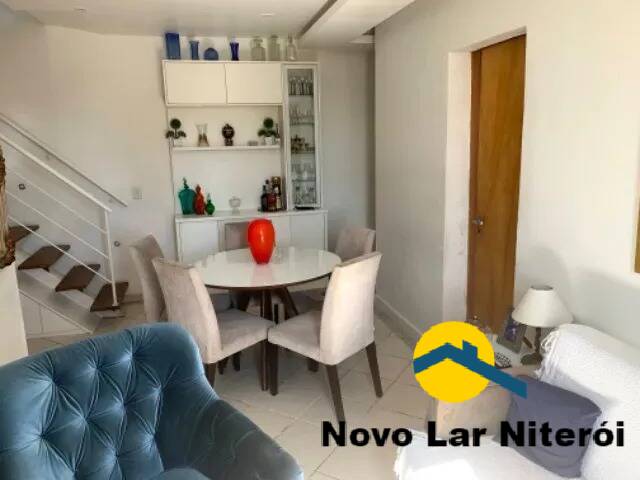 Cobertura à venda com 3 quartos, 140m² - Foto 2