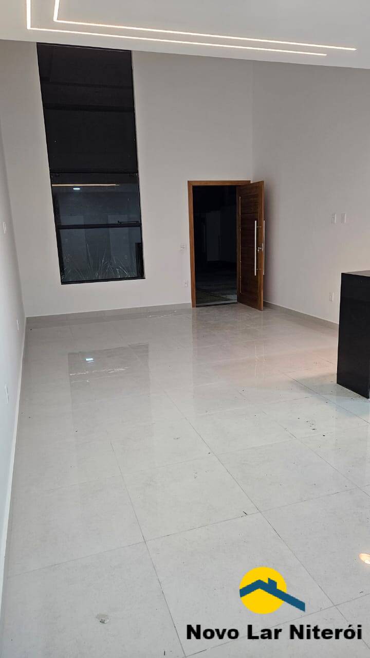 Casa à venda com 3 quartos, 120m² - Foto 11