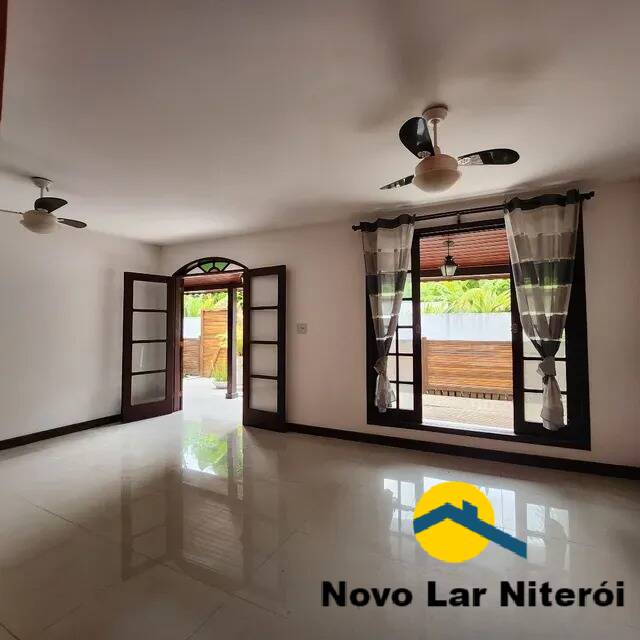 Casa à venda com 4 quartos, 180m² - Foto 2