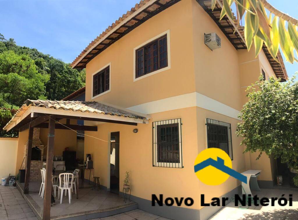 Casa à venda com 4 quartos, 200m² - Foto 26