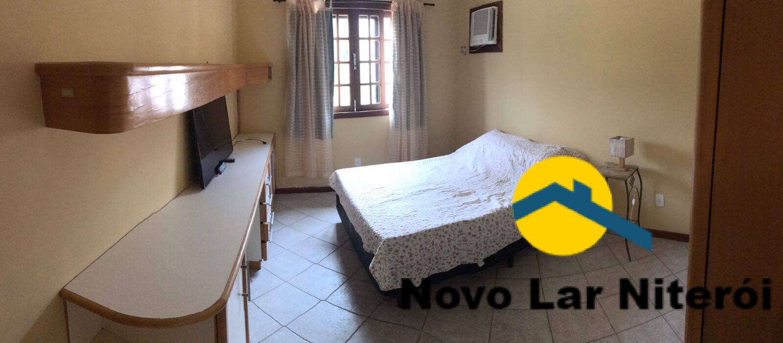 Casa à venda com 4 quartos, 200m² - Foto 4