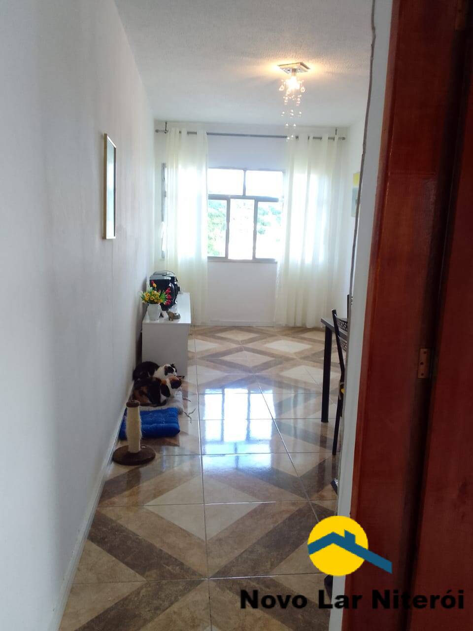 Apartamento à venda com 2 quartos, 57m² - Foto 1