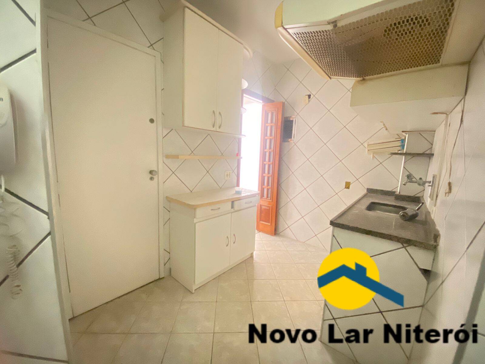 Apartamento à venda com 1 quarto, 60m² - Foto 13