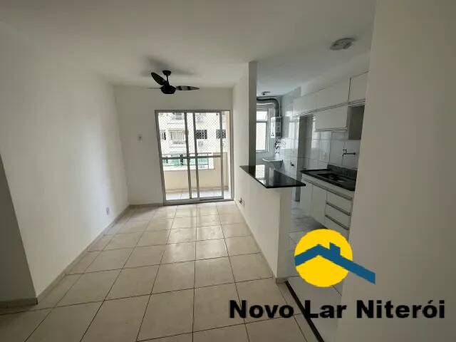 Apartamento à venda com 2 quartos, 63m² - Foto 2