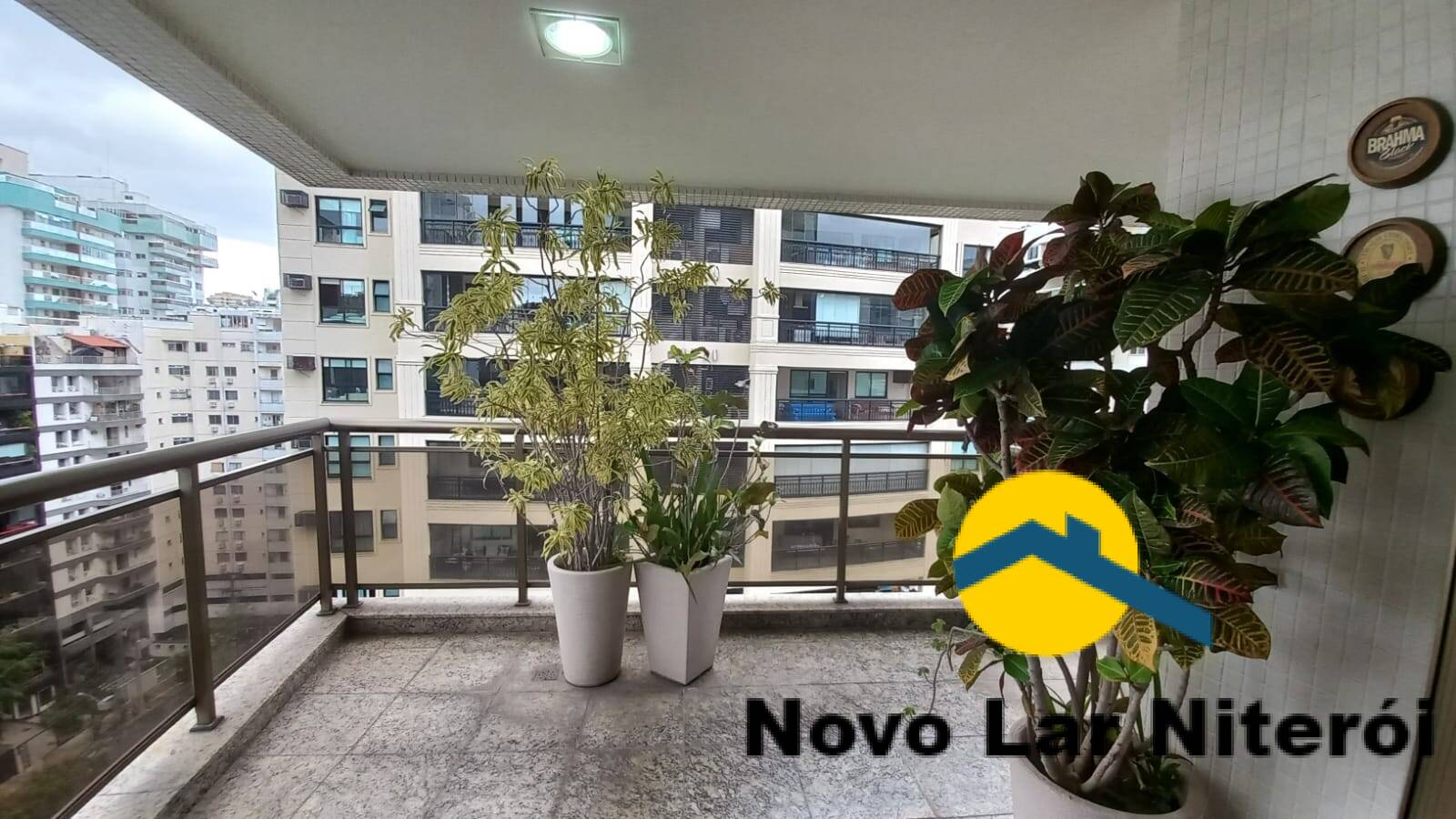 Apartamento à venda com 3 quartos, 143m² - Foto 1