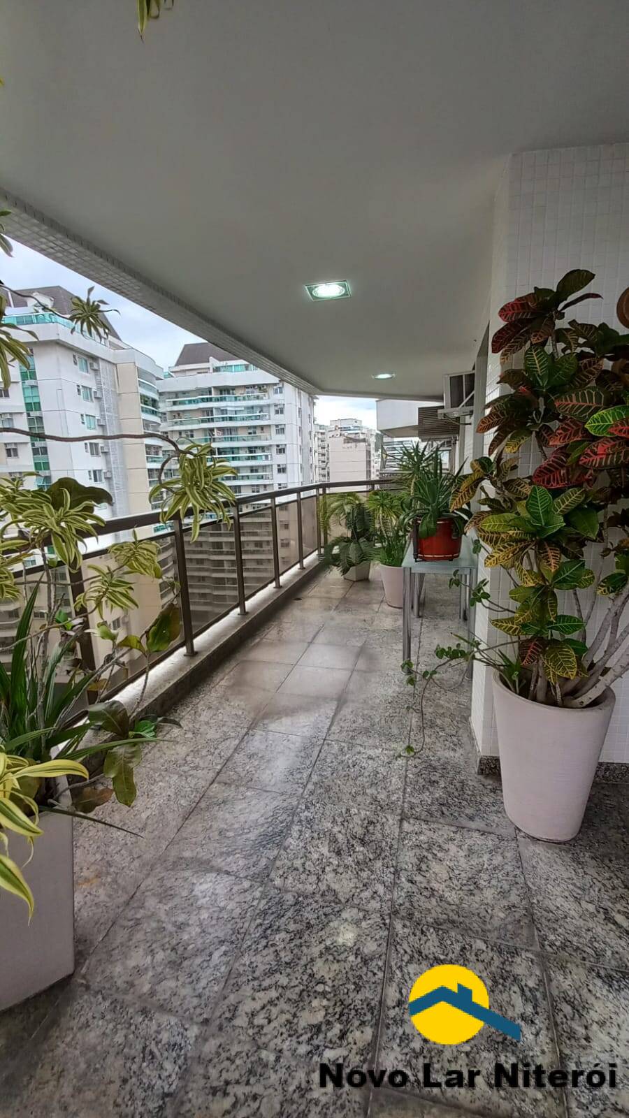 Apartamento à venda com 3 quartos, 143m² - Foto 8