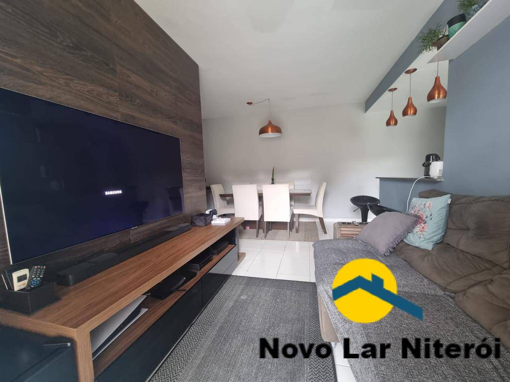 Apartamento à venda com 3 quartos, 75m² - Foto 2