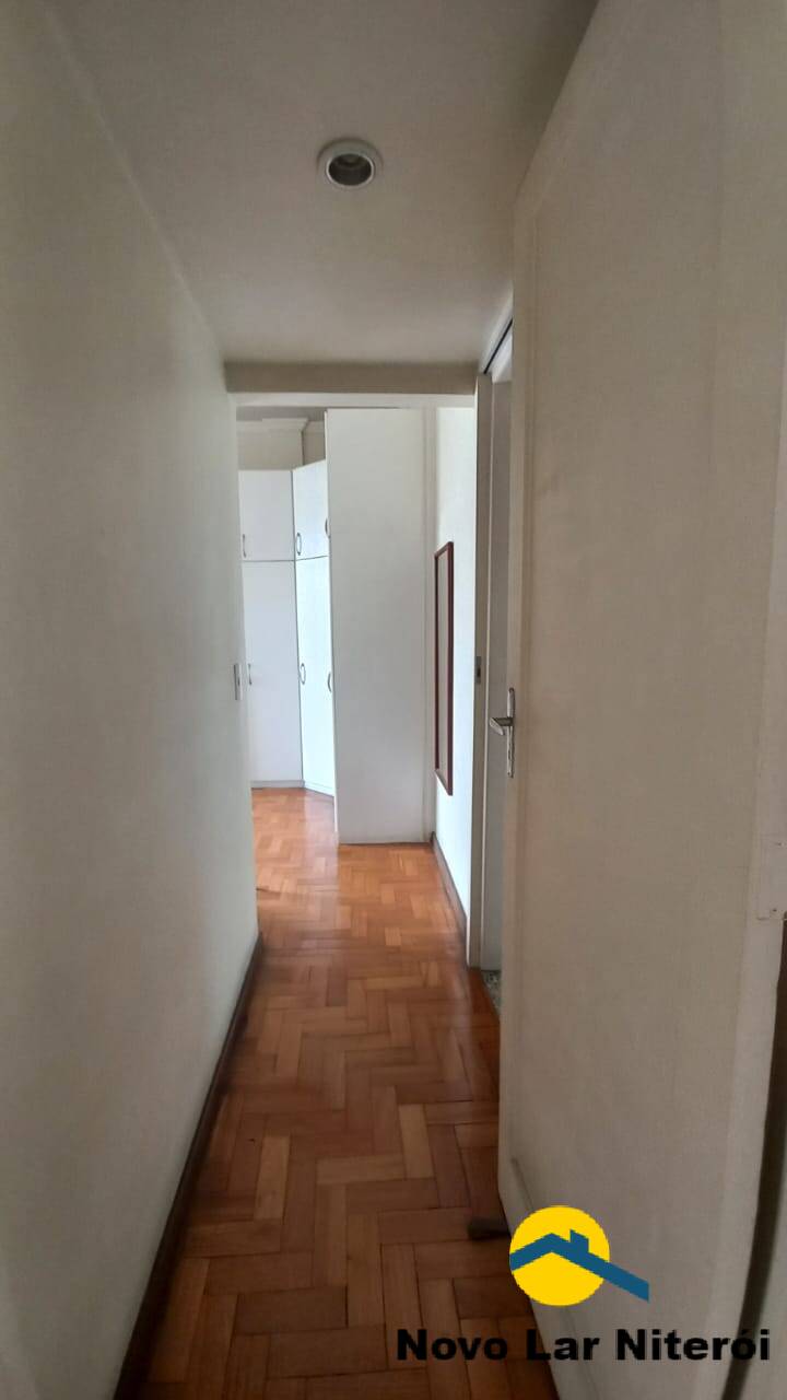 Apartamento à venda com 2 quartos, 70m² - Foto 9