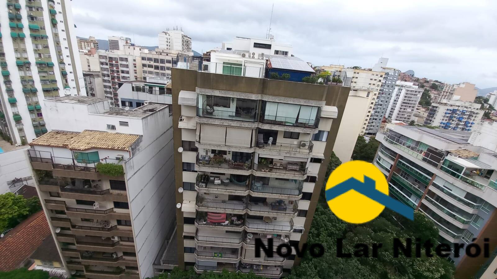 Apartamento à venda com 2 quartos, 70m² - Foto 23