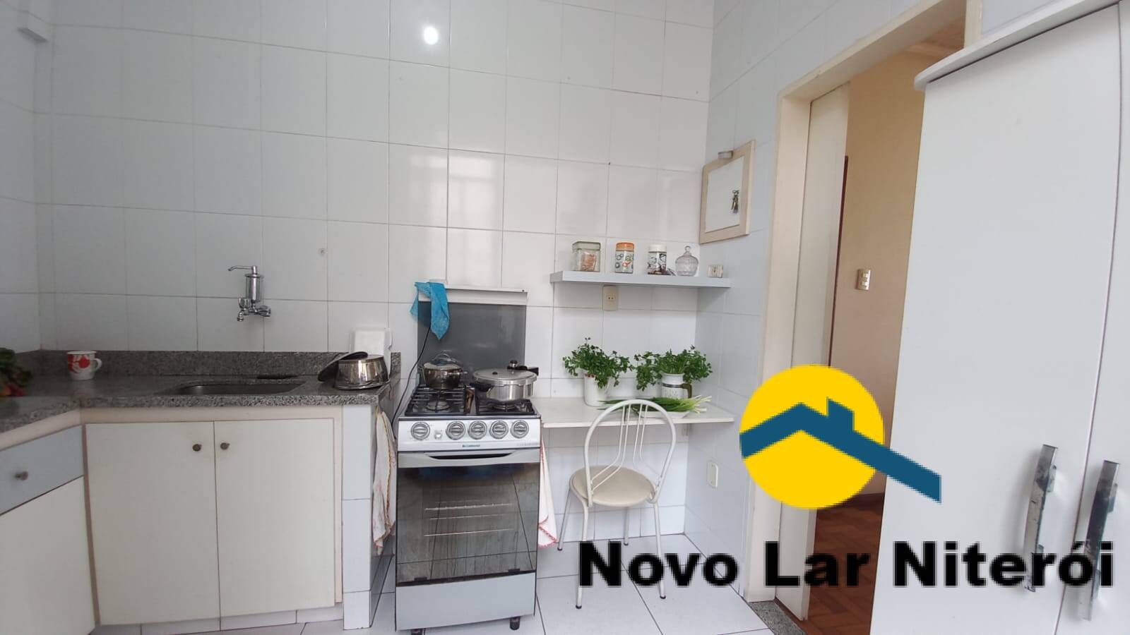 Apartamento à venda com 2 quartos, 70m² - Foto 37