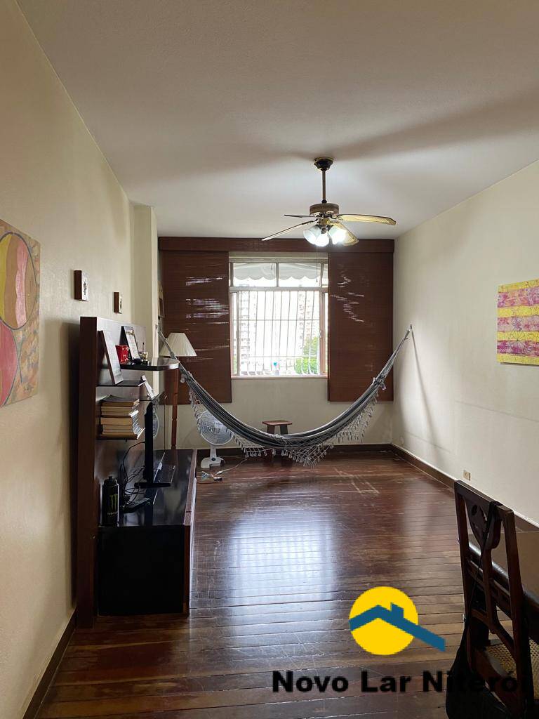 Apartamento à venda com 3 quartos, 95m² - Foto 2