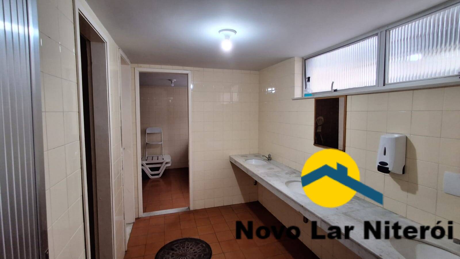 Apartamento à venda com 2 quartos, 80m² - Foto 28