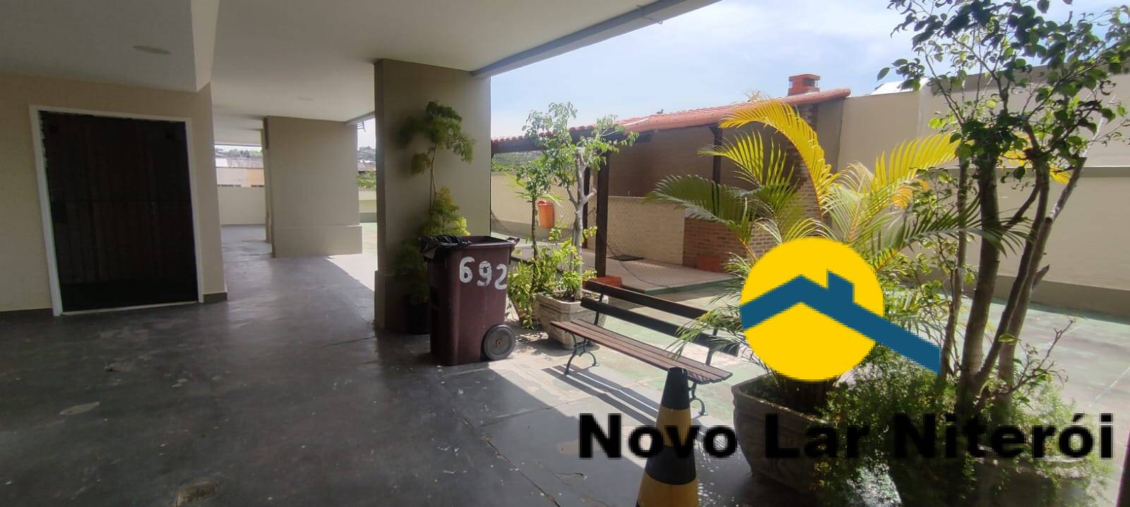 Apartamento à venda com 2 quartos, 60m² - Foto 14