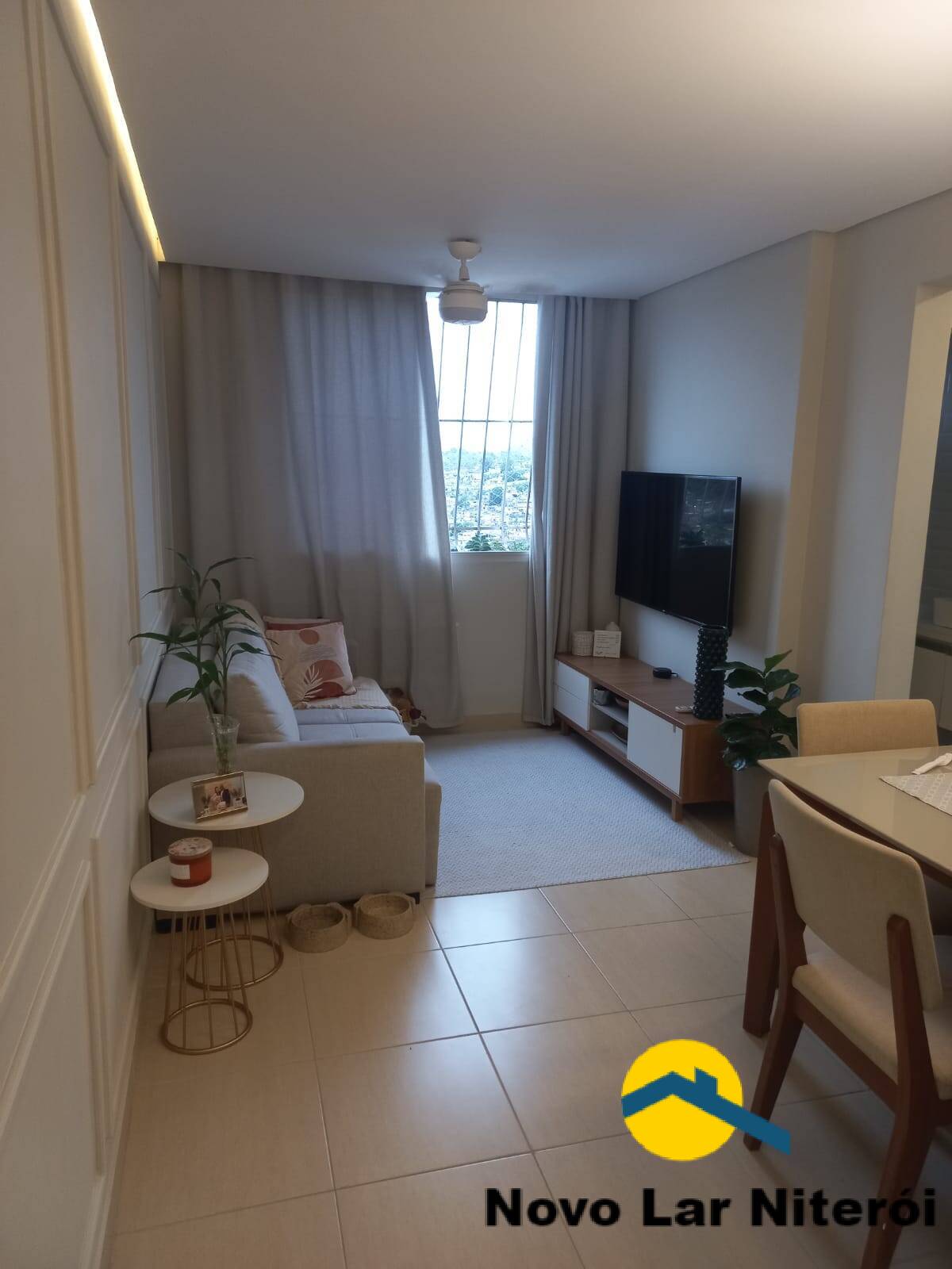 Apartamento à venda com 2 quartos, 60m² - Foto 1