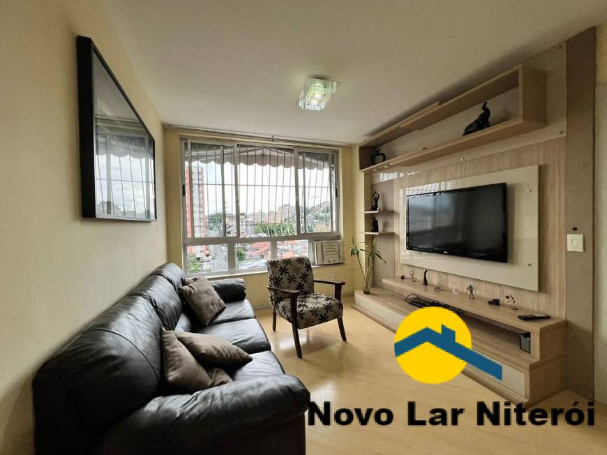 Apartamento à venda com 3 quartos, 90m² - Foto 2