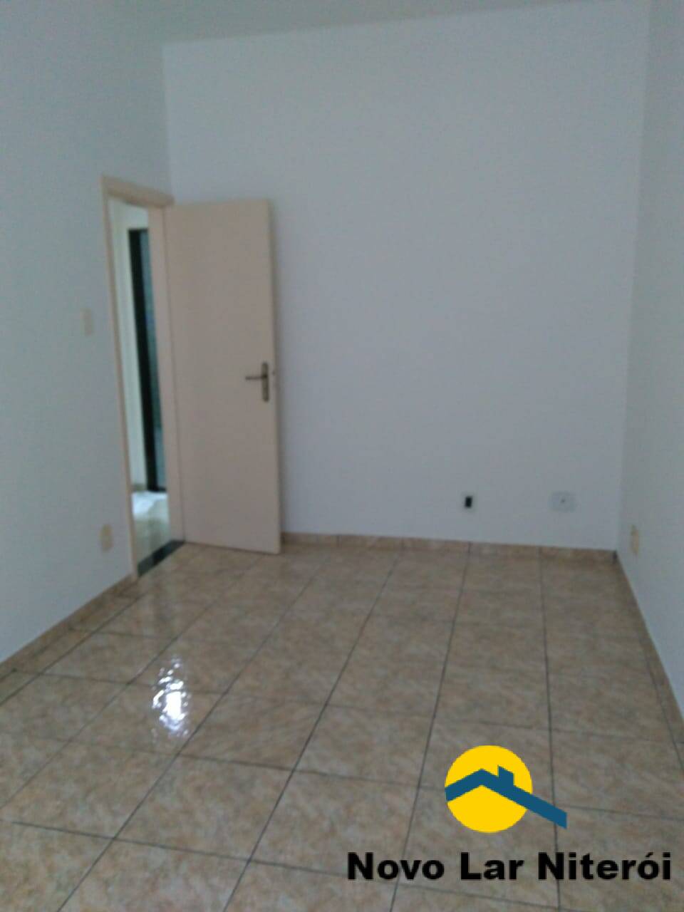 Apartamento à venda com 2 quartos, 65m² - Foto 3