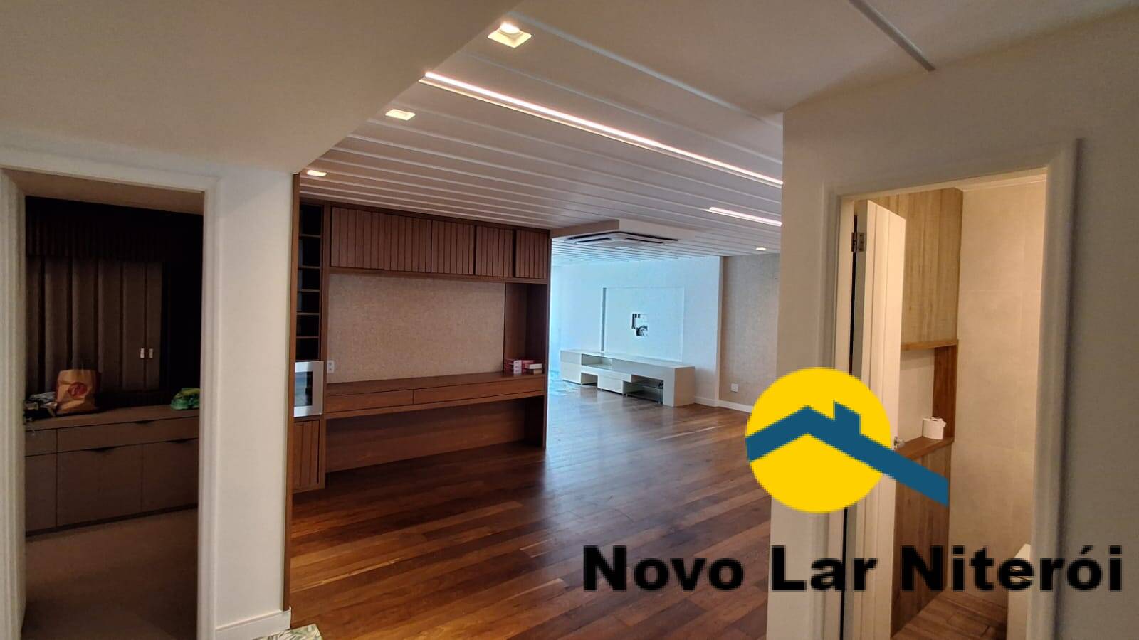 Apartamento à venda com 4 quartos, 339m² - Foto 2