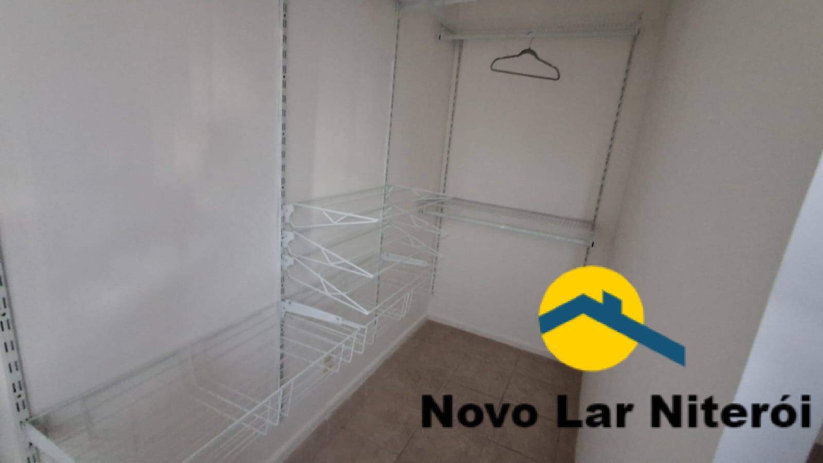 Casa à venda com 2 quartos, 130m² - Foto 12