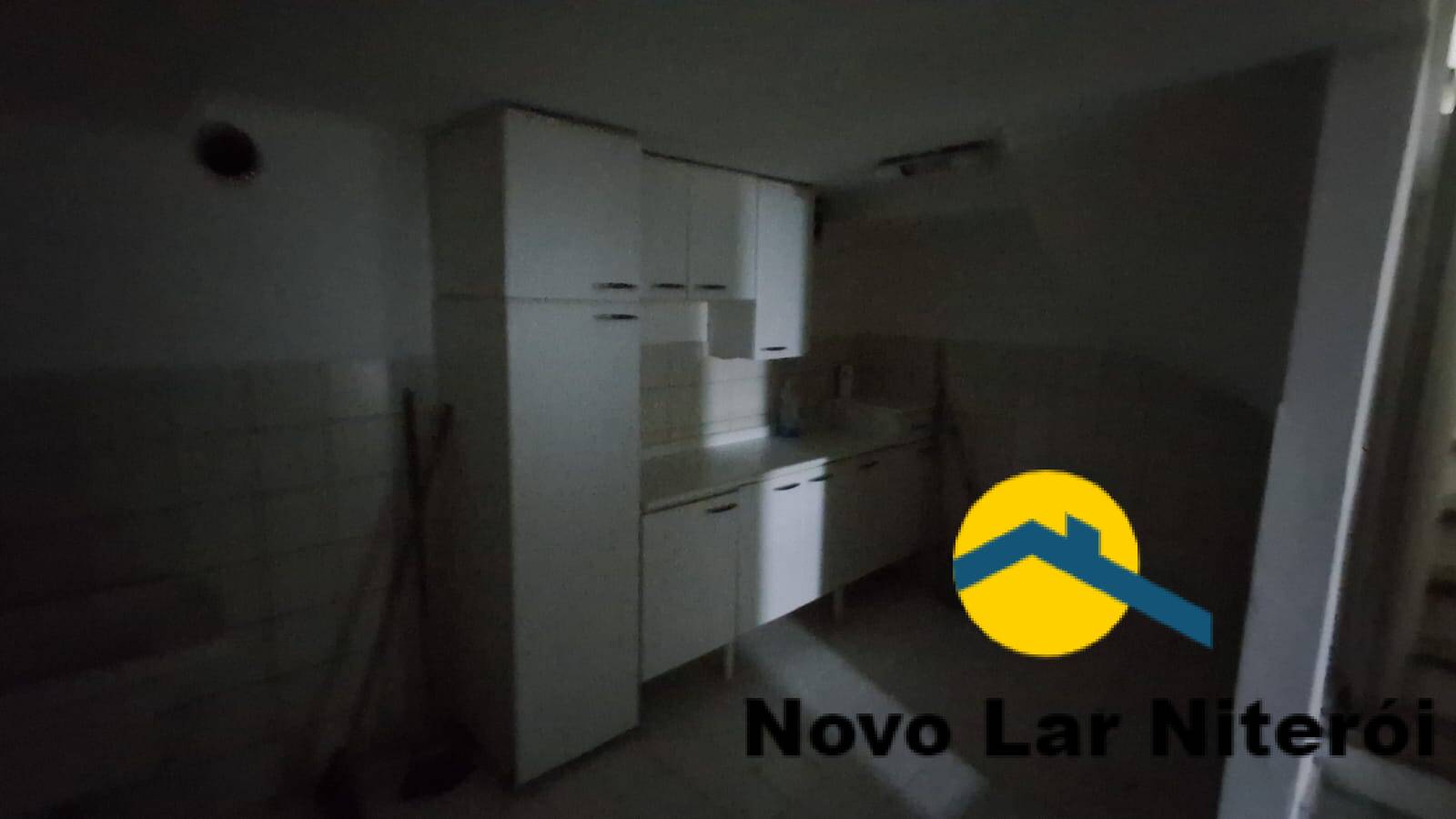 Casa à venda com 2 quartos, 130m² - Foto 19