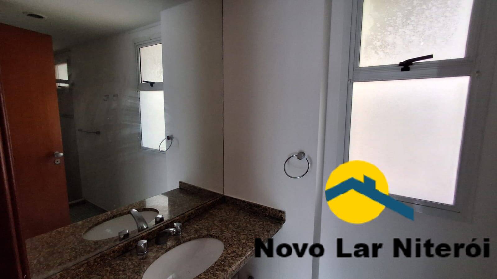 Casa à venda com 2 quartos, 130m² - Foto 14