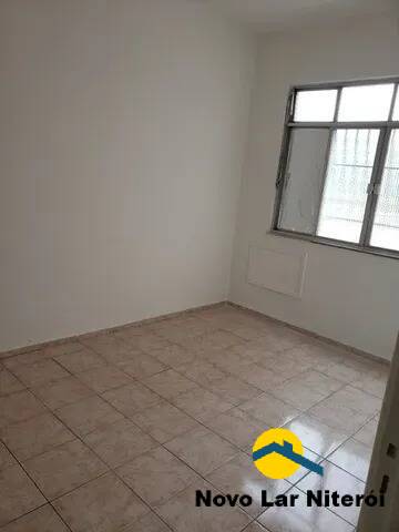 Apartamento à venda com 2 quartos, 65m² - Foto 2