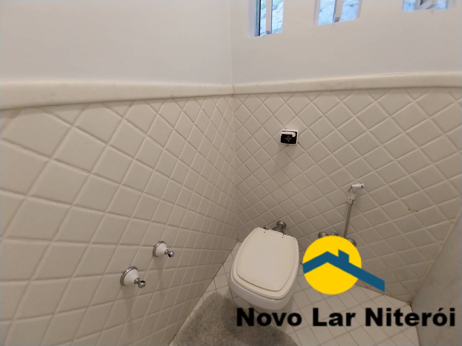 Casa de Condomínio à venda com 6 quartos, 300m² - Foto 24