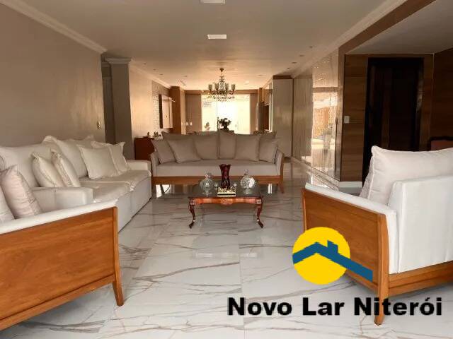 Casa à venda com 4 quartos, 500m² - Foto 1