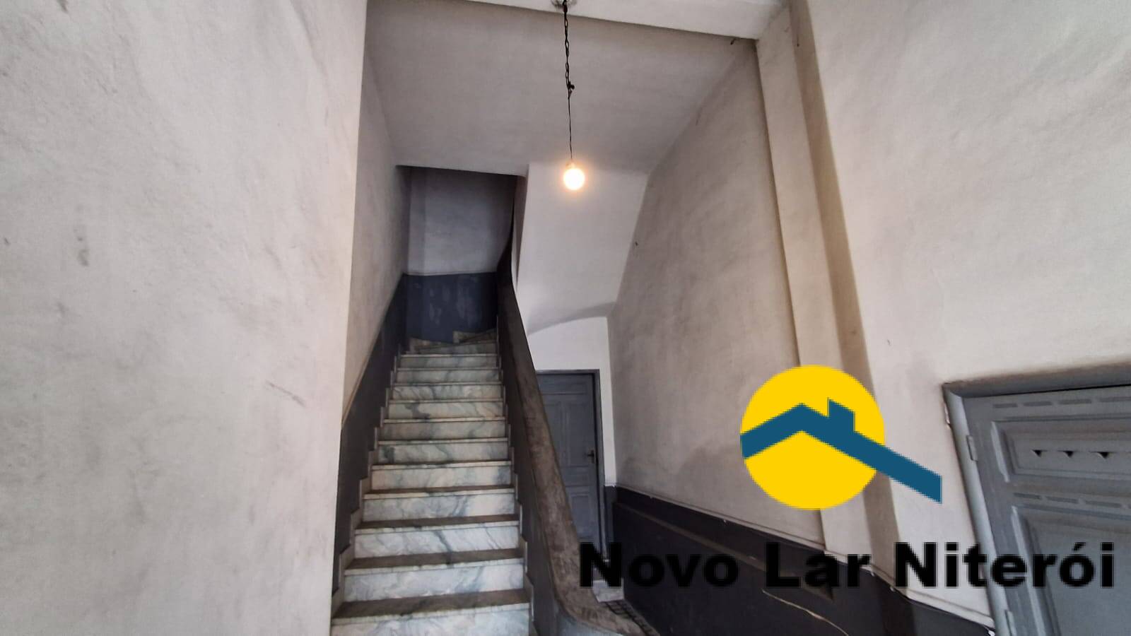 Apartamento à venda com 2 quartos, 80m² - Foto 11