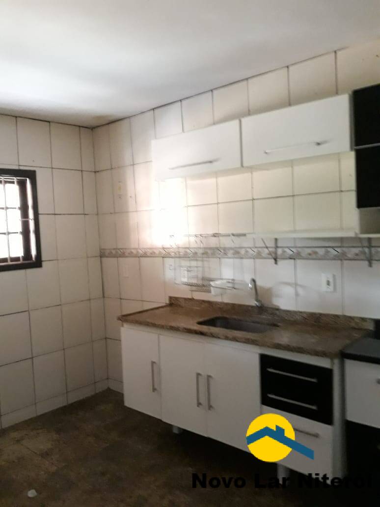 Casa à venda com 2 quartos, 76m² - Foto 11