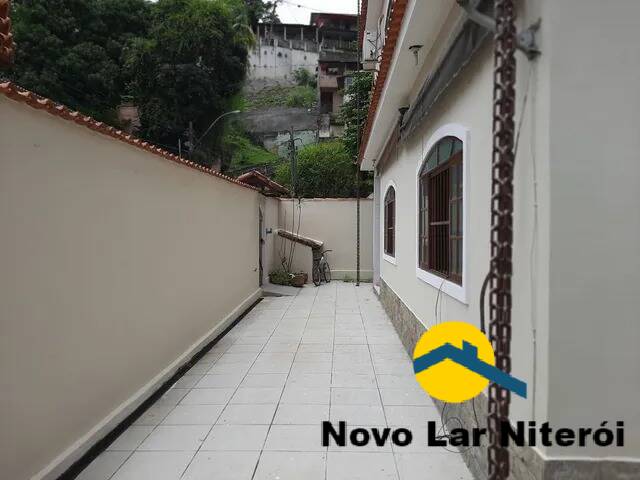 Casa à venda com 4 quartos, 210m² - Foto 12