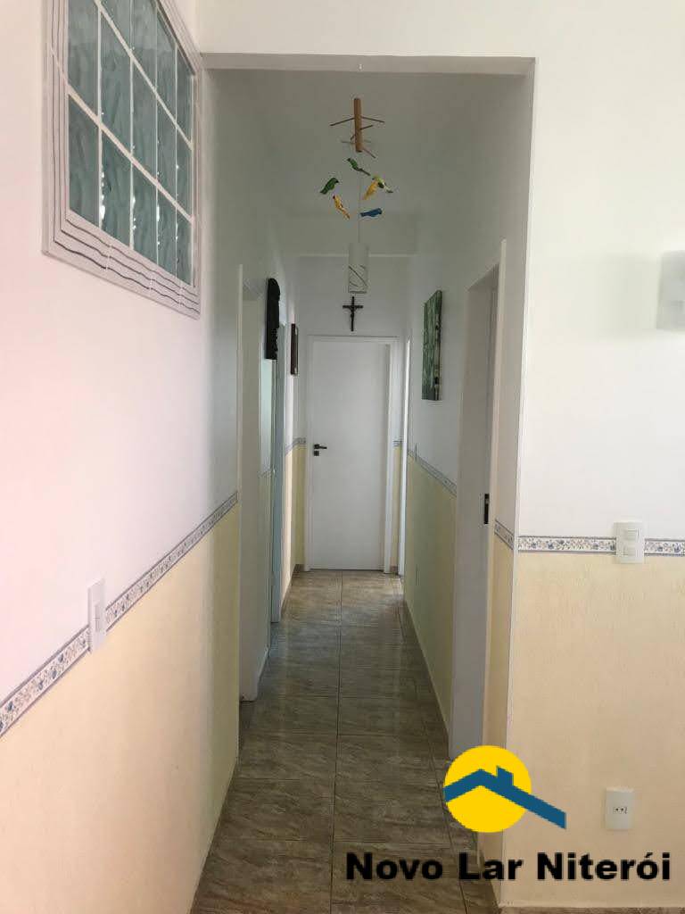 Casa à venda com 3 quartos, 220m² - Foto 9