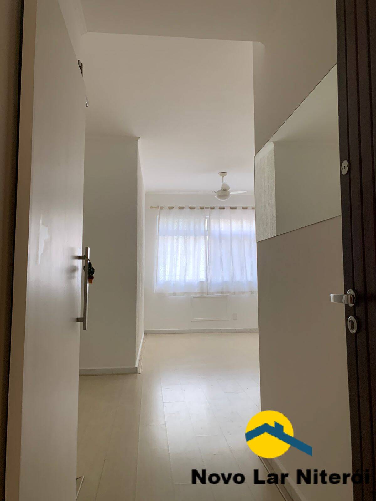 Apartamento à venda com 2 quartos, 74m² - Foto 2