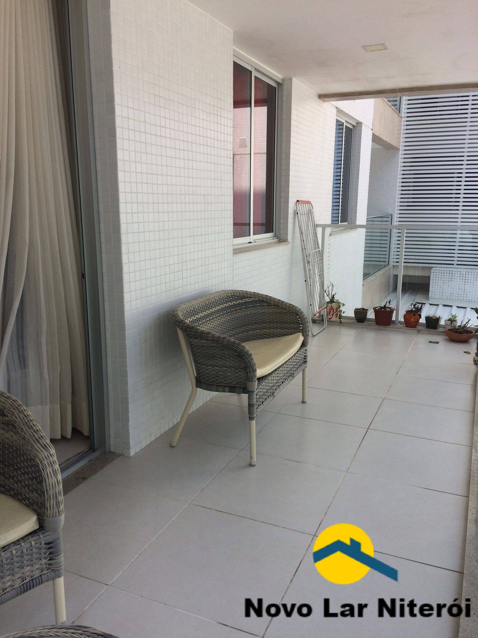 Apartamento à venda com 3 quartos, 106m² - Foto 4