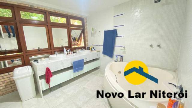 Casa de Condomínio à venda com 4 quartos, 500m² - Foto 31