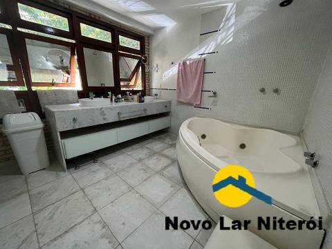 Casa de Condomínio à venda com 4 quartos, 500m² - Foto 32