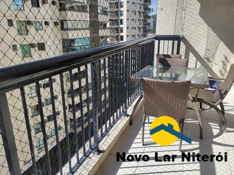 Apartamento à venda com 3 quartos, 95m² - Foto 1