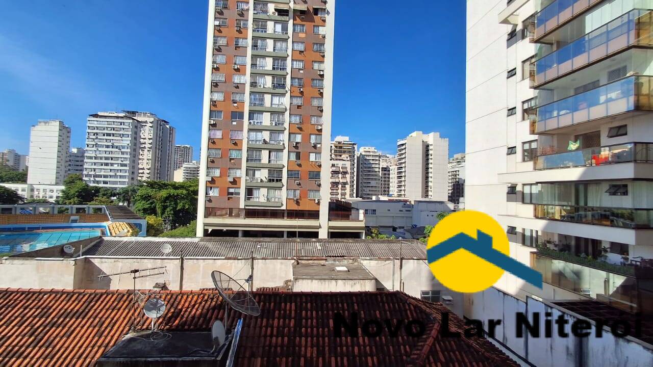 Apartamento à venda com 2 quartos, 50m² - Foto 2