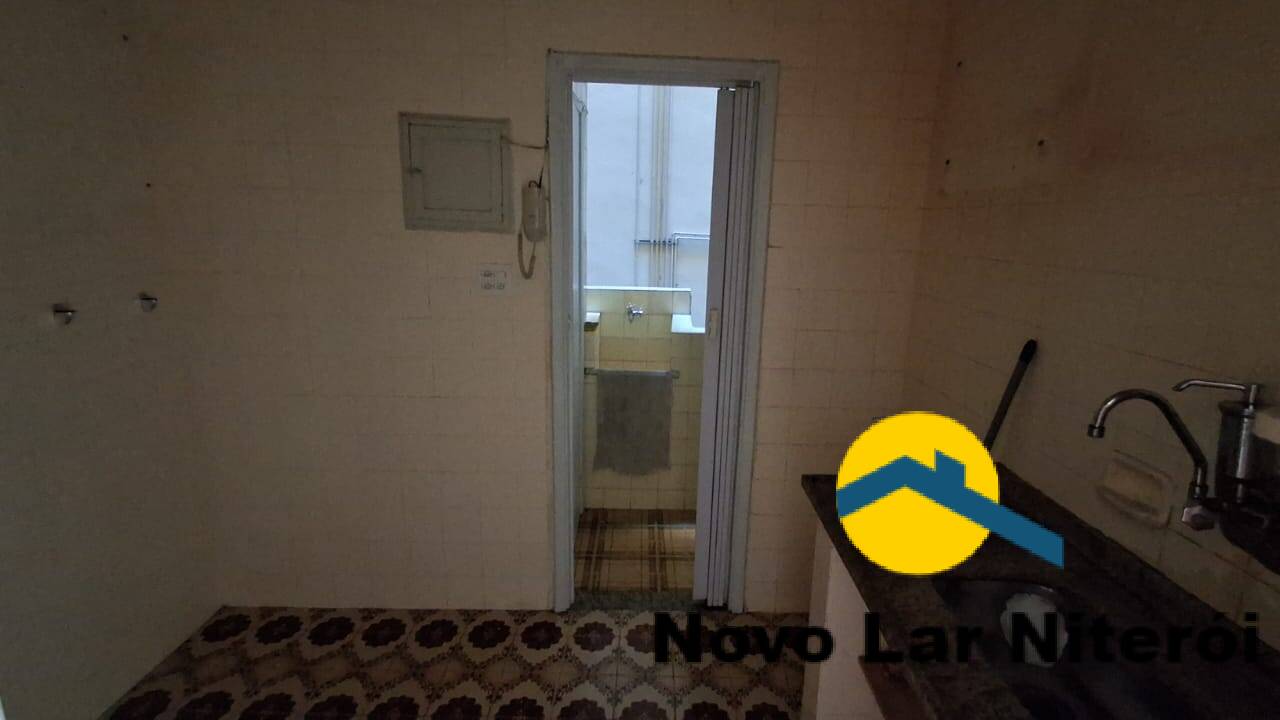 Apartamento à venda com 2 quartos, 50m² - Foto 11