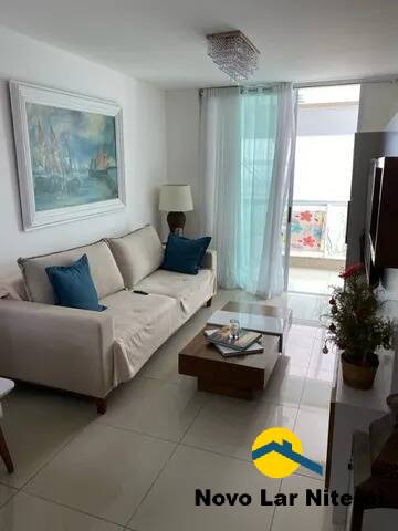 Apartamento à venda com 3 quartos, 229m² - Foto 1