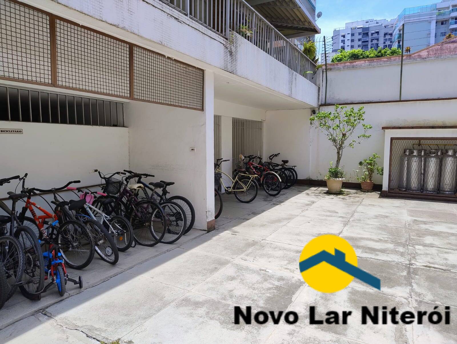 Apartamento à venda com 3 quartos, 120m² - Foto 32