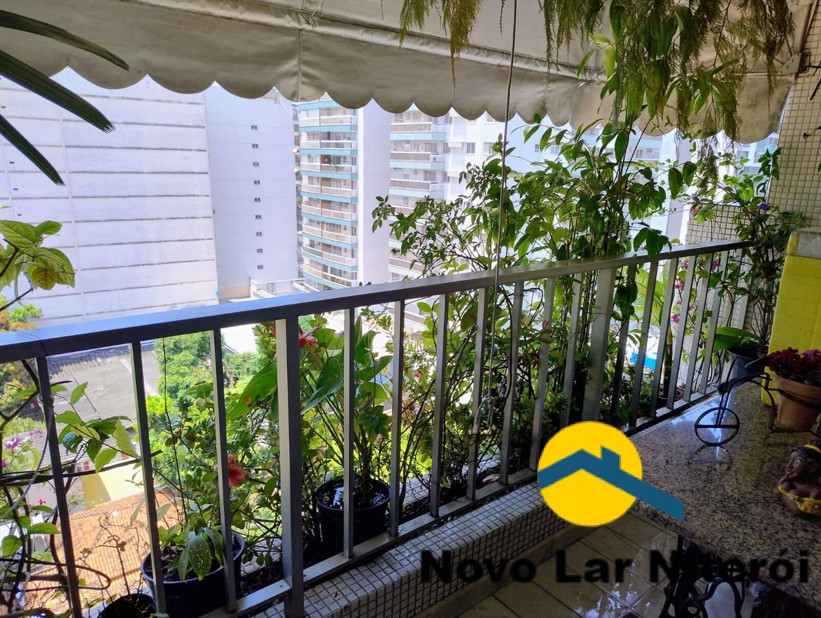 Apartamento à venda com 3 quartos, 120m² - Foto 2