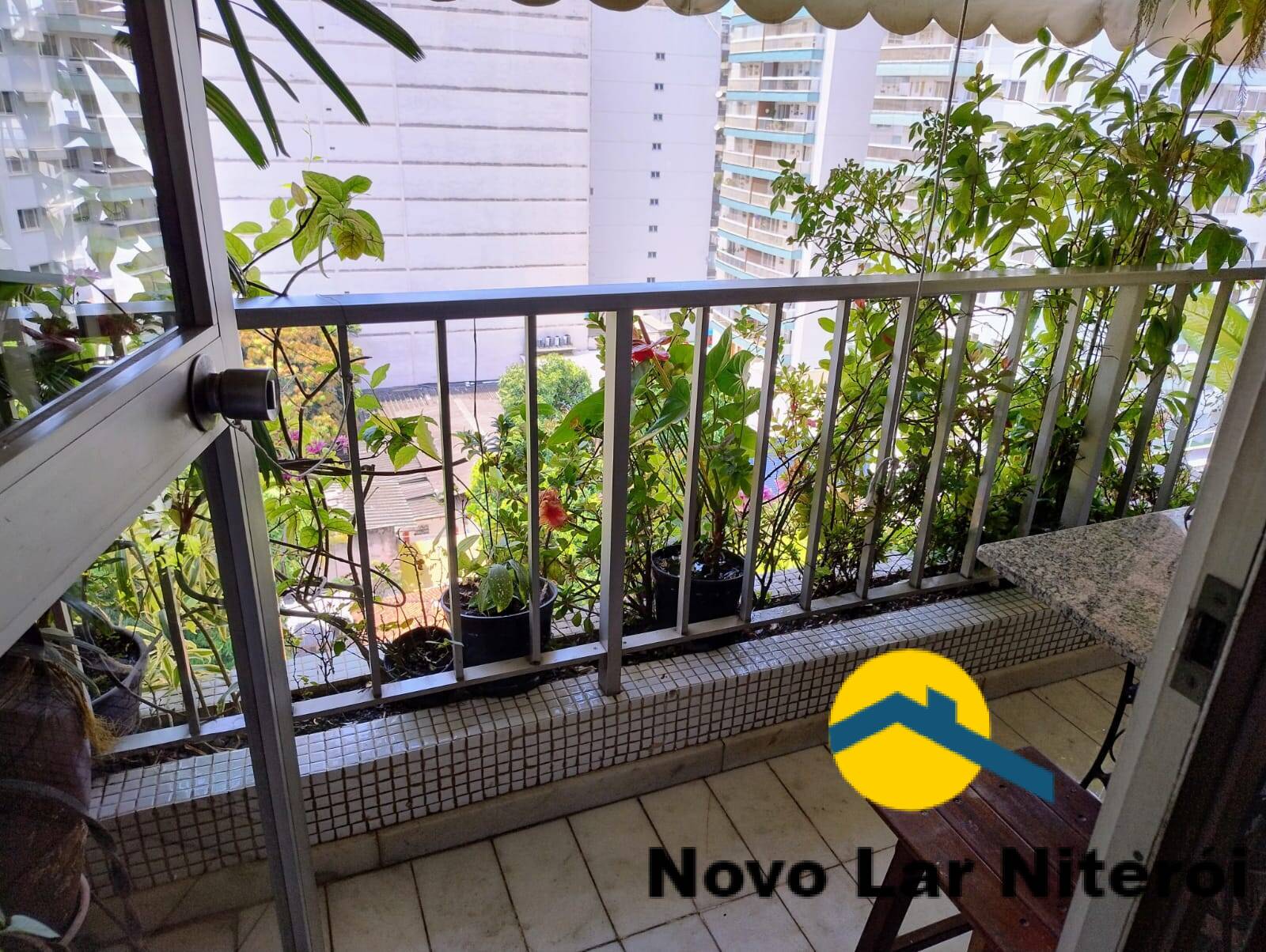 Apartamento à venda com 3 quartos, 120m² - Foto 5