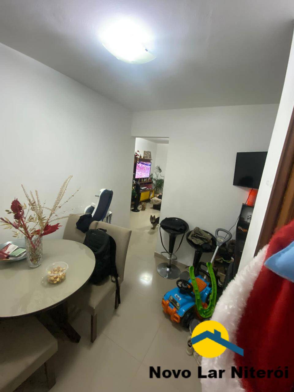 Apartamento à venda com 2 quartos, 68m² - Foto 2