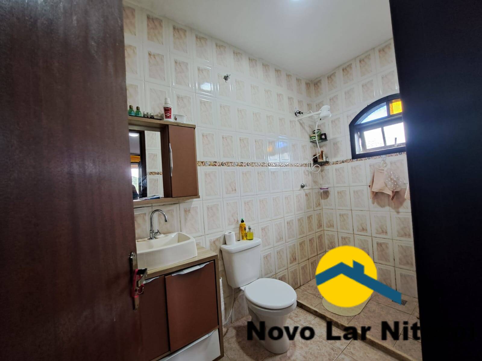 Casa à venda com 4 quartos, 210m² - Foto 31