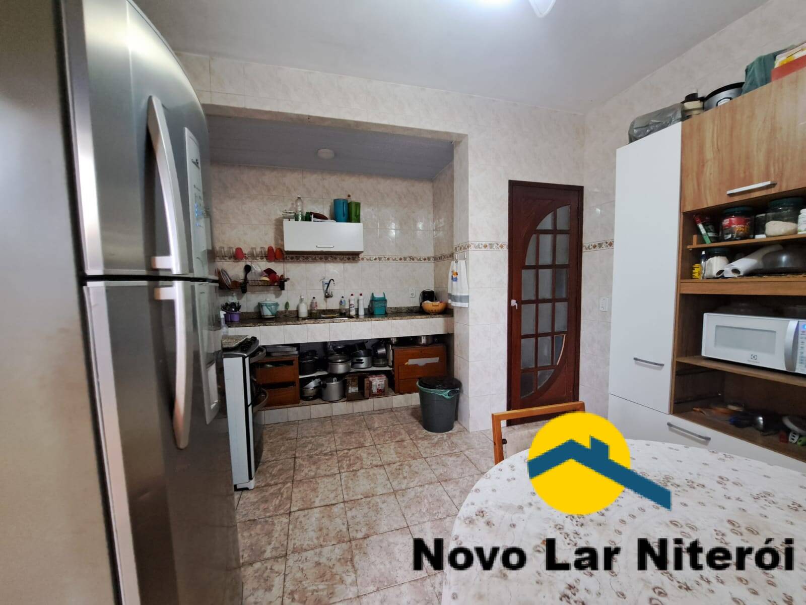 Casa à venda com 4 quartos, 210m² - Foto 9