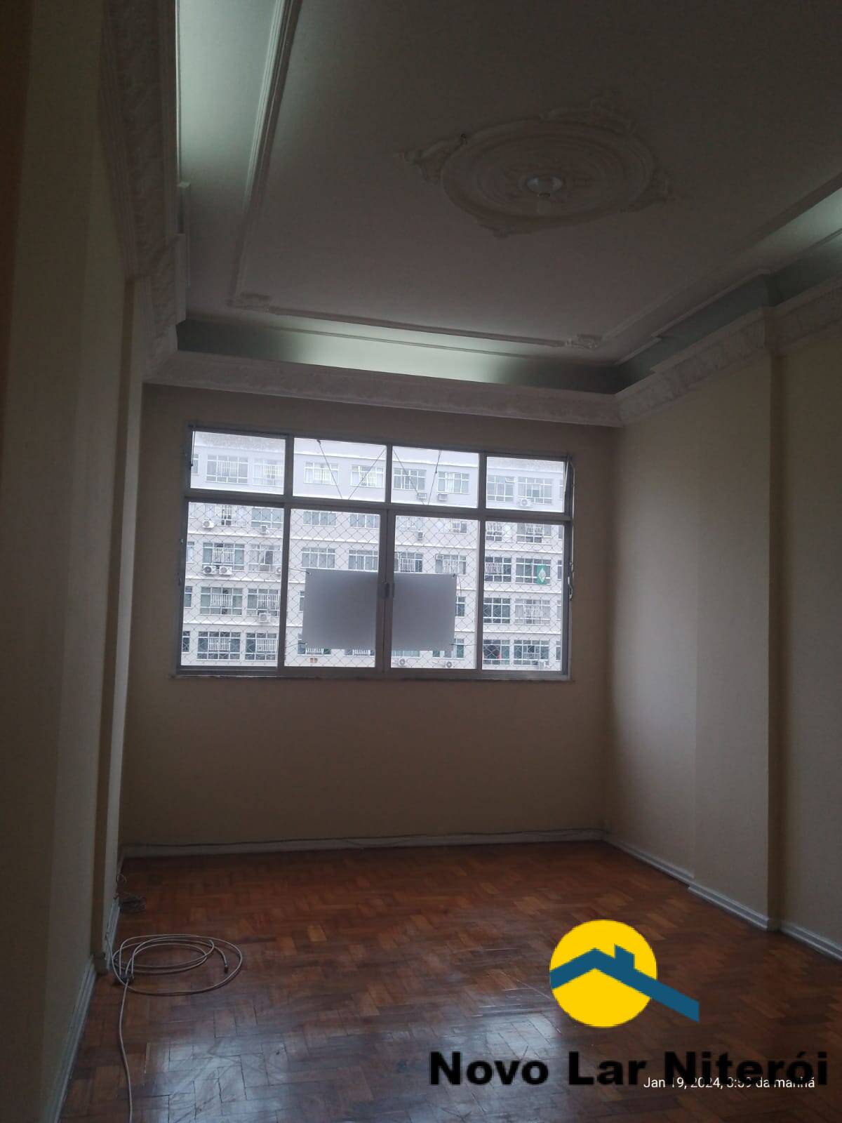 Apartamento à venda com 3 quartos, 100m² - Foto 1