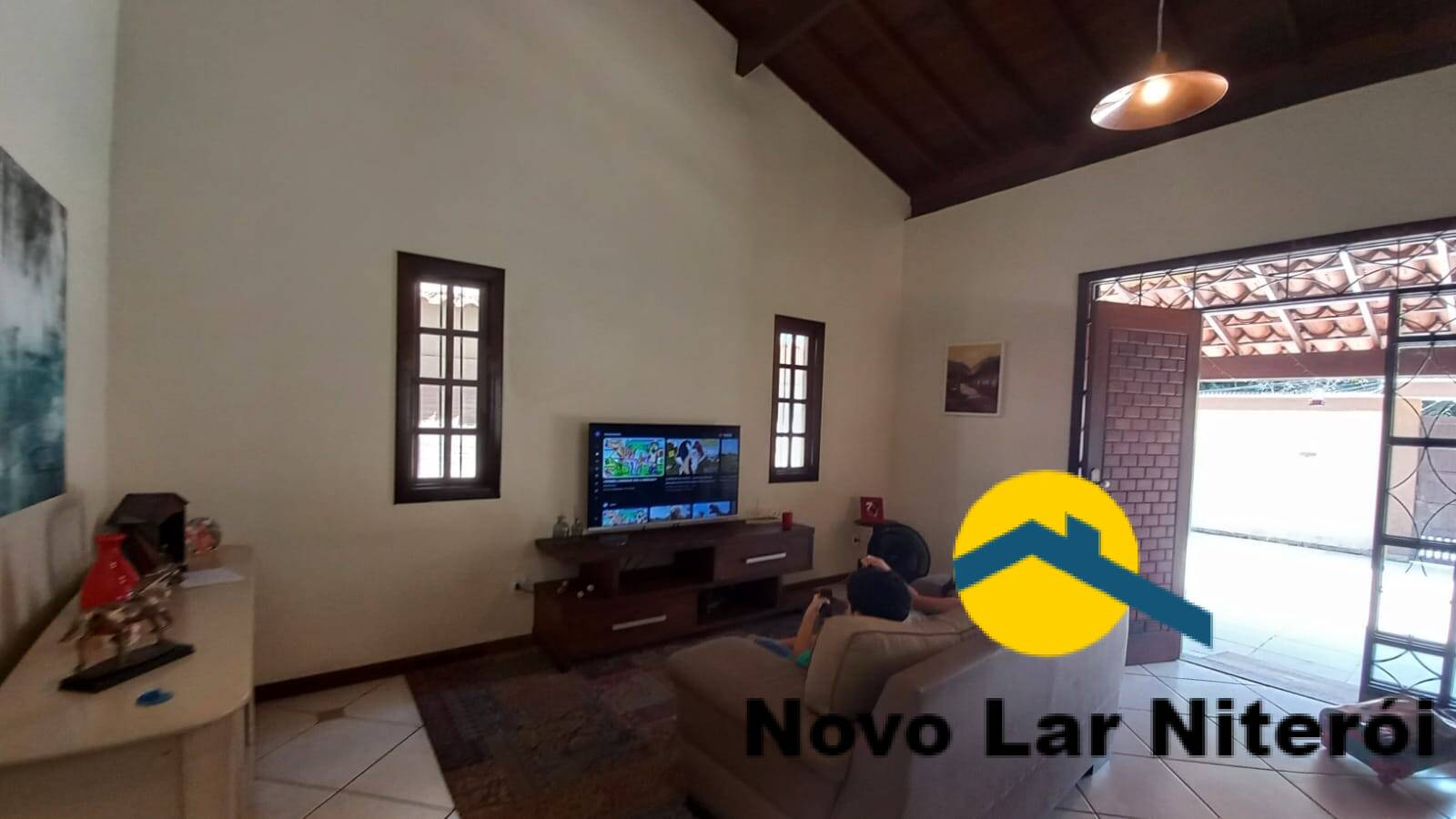 Casa à venda com 3 quartos, 156m² - Foto 3