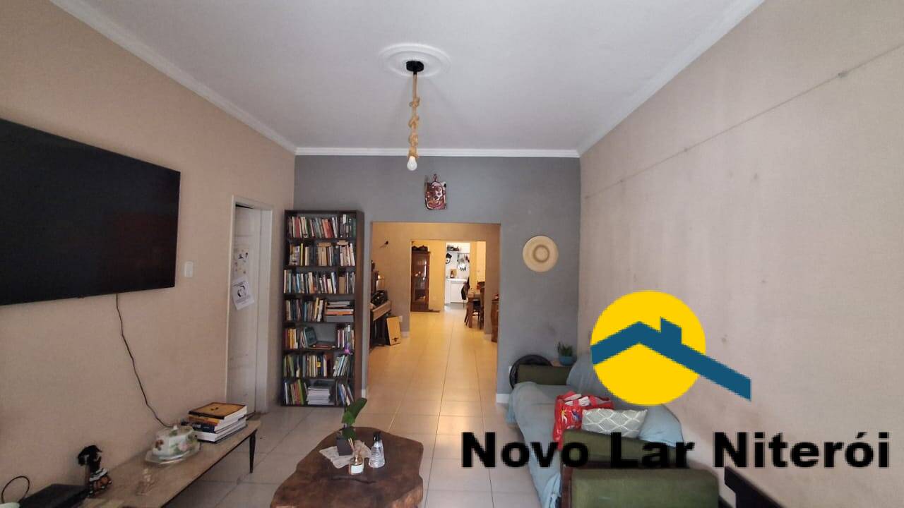 Casa à venda com 3 quartos, 180m² - Foto 4